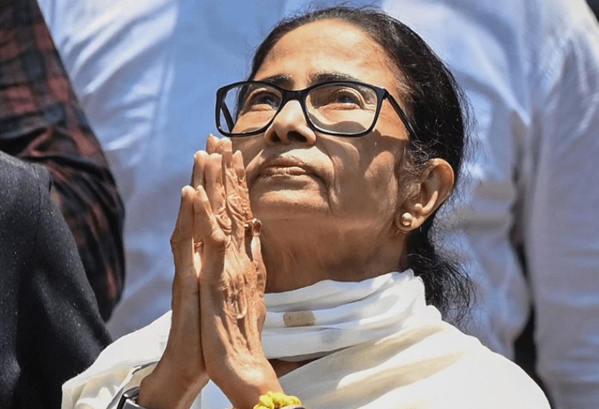 West Bengal Chief Minister Mamata Banerjee has set an example of simplicity! She owns no land, no house, and no car. Her total movable assets are ₹15,37,509.71.